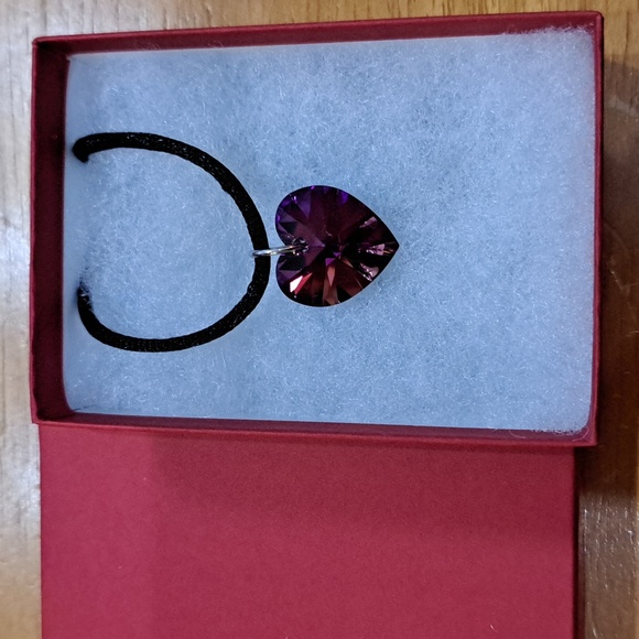 Evening Fuchsia Crystal Heart Necklace - Picture 4 of 6